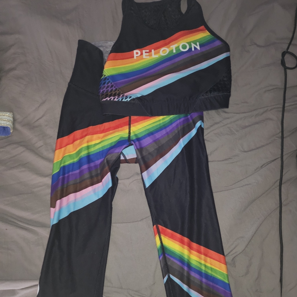 Peloton Pride Set